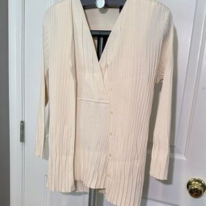 Liz Claiborne Cream Ribbed Knit Sweater Set